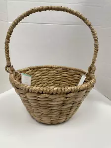 Pottery Barn Kids Natural Seagrass Small Easter Basket NEW - Picture 1 of 1