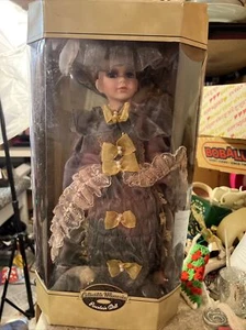 Collectable Memories Vtg Porcelain Doll - Picture 1 of 10