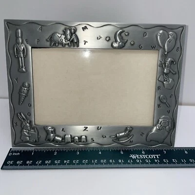 Malden 4 X 6 Bebé Niño Marco de Fotos Alfabeto y Juguetes Caballete Escritorio Foto 1 de 4