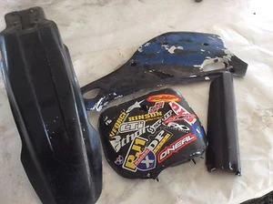 1993 Yamaha YZ250 YZ 250 Plastic Front Fender Fork Guard Side Panel - Picture 1 of 11