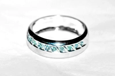 Обручальное кольцо из белого золота 9 карат с александритом 6 мм (3,89 г) натуральное N/7 - Изображение 1 из 4