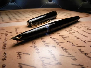 Vintage "Montblanc 24" Fountain Pen-14K Gold Hooded Wing Nib-Germany 1960-1970 - Picture 1 of 18