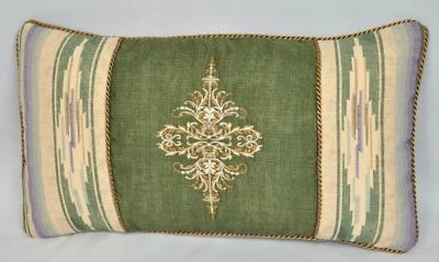 Almohada bordada hecha con tela Ralph Lauren Desert Spring Azteca Suroeste  Foto 1 de 4