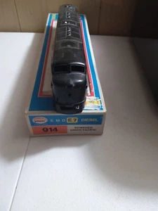 VTG MODEL POWER 914 HO Diesel EMD E 7 Union Pacific 914 Powered Locomotive - Picture 1 of 3