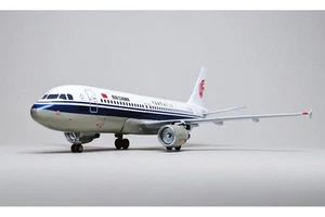 WECCA0809 AeroClassics A320 1/200 Model Air China - Picture 1 of 1