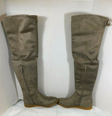 Botas altas holgadas BCBGeneration Brennan OTK talla 8 M gamuza sintética topo Foto 1 de 4