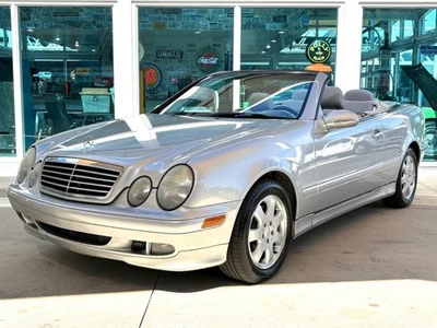 Mercedes-Benz Clase CLK 320 2000 CLK convertible de 2 puertas Foto 1 de 4
