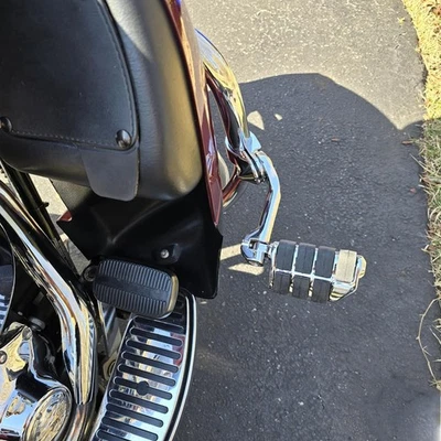 Clavijas de pie de carretera cromadas de 1,25" 1-1/4" de largo para Harley Tri Glide Classic FLHTCUTG Foto 1 de 4