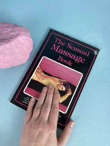 The Sensual Massage Book by Ted McLlvenna 1981 PB First Edition - Foto 1 di 4