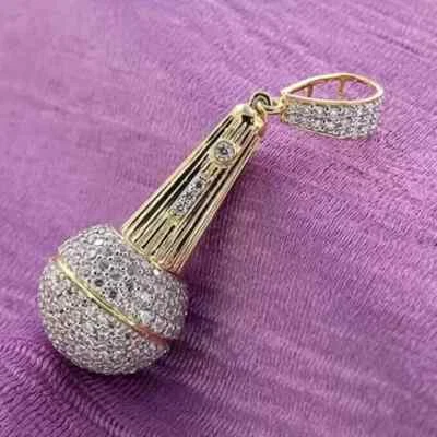 Colgante de diamantes de corte redondo de 2,00 quilates enchapado en oro amarillo de 14 k para hombre Foto 1 de 4