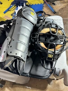 Wilson Mask, shin, Diamond Chest Baseball Umpire Gear - Picture 1 of 24