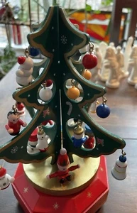 Christmas Wooden Music Box German Christmas Tree with Ornaments in BOX! WORKS! - Picture 1 of 11
