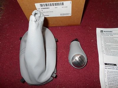 NOS 2005 2006 2007 CHEVROLET CORVETTE FACTORY LEATHER SHIFTER BOOT KNOB 17800061 - Image 1 of 4