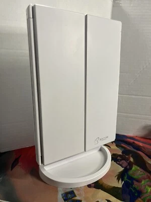 Espejo de maquillaje tocador espejo cosmético iluminado triple pliegue BESTOPE Foto 1 de 4