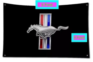 NUEVO FORD Mustang 3 pies X 5 pies Bandera Logotipo Bandera Rojo/Blanco/Azul Rayas - Imagen 1 de 2