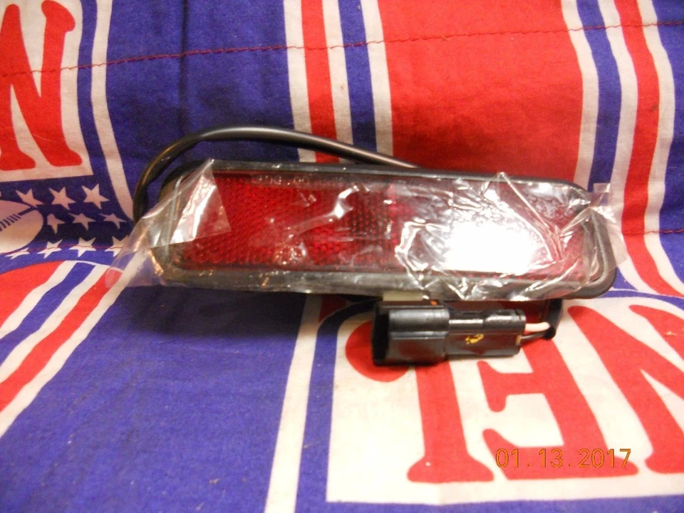  Lámpara marcadora lateral izquierda DAEWOO OEM 96216735 EEL333 3019 Foto 1 de 1