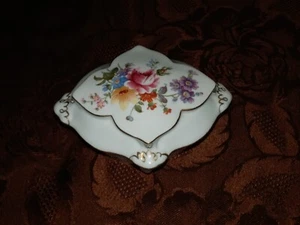 Rare Vintage Royal Crown Derby Posies Lidded Trinket Dish ~ Unusual Shape ~ - Picture 1 of 7