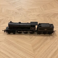 Triang Hornby R150 4-6-0  B12 61572 In BR Black OO Gauge Model Railway