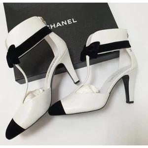 Sandalias Chanel de tacón negras blancas talla 41 nuevas sin caja - Imagen 1 de 8