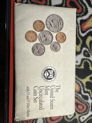 1992 P&D Mint Set Brilliant Uncirculated US with Envelope & COA (10 Coin Set) - Image 1 of 4