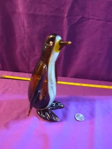 Arte en vidrio soplado vintage Penguin Be Rown vidrio 8 1/8"" de alto - Imagen 1 de 9
