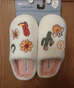 Aeropostale Ladies Cowgirl Slippers NWT Size Large 9/10 Indoor Outdoor Flowers - Picture 1 of 3