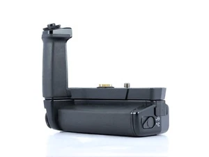 Olympus HLD-6 Power Battery Grip for OM-D E-M5 (HLD-6P & HLD-6G) - Picture 1 of 2