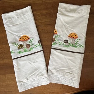 2 Tende Vintage Sears Merry Funghi Pannelli Tenda Valance Cucina 34x21 - Foto 1 di 6
