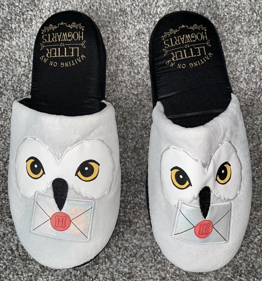 Zapatillas Harry Potter Hedwig Acogedoras Búho Hogwarts Letra Talla M 9-12, W 10-13 L/XL Foto 1 de 4