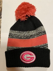 Green Bay Embroidered (G) LOGO Heavy Knit PINK & BLACK Color Tassel Hat - Picture 1 of 1
