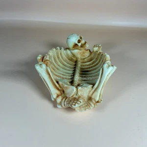 Cenicero Esqueleto Ribcage Hecho a Mano - Cuenco Calavera Gótico - Decoración Cerámica - Imagen 1 de 5