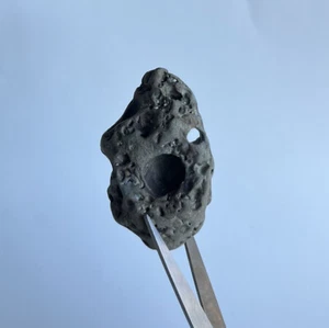 Piedra bruja, piedra de hadas, piedra hexagonal, forma natural BB59 - Imagen 1 de 7