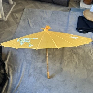 Chinesischer japanischer Regenschirm Art Deco bemalt auf seidigem Sonnenschirm - Bild 1 von 6