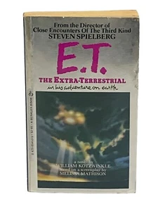 E.T. El libro de bolsillo extraterrestre basado en película 1982 de Berkley Spielberg - Imagen 1 de 12