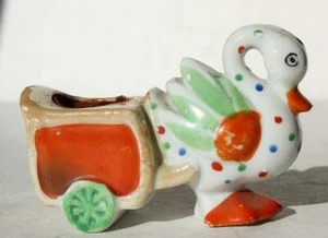 Duck Figurine Cart Polka Dotted Lustreware Ceramic Porcelain Made in Japan CUTE - Picture 1 of 1