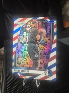 Daniel Gafford 2024-25 Panini Prizm Blue Red White Prizm Mavericks #124 - Bild 1 von 2