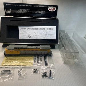 Atlas Ho Scale Dash 8 Union Pacific Locomotive Dcc/ Sound For Train Set Layout - Picture 1 of 12