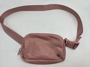 Lululemon Everywhere Belt Bag 1L Pink Pastel Crossbody Fanny Pack (Nylon) - Picture 1 of 9