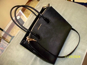 MICHAEL Michael Kors Leather Marilyn Satchel Black (Pre-owned/as pictured) - Picture 1 of 5