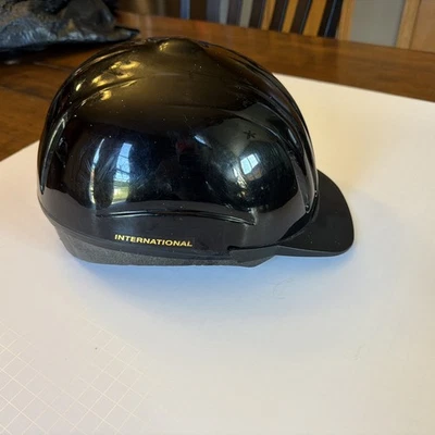 Casco de equitación internacional negro, talla mediana Foto 1 de 4