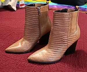 Marc Fisher Mariel2 Snakeskin Leather Boots Womens 8M Zip Pointed Toe Ankle Noy - Picture 1 of 6