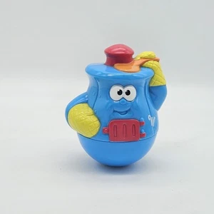 Hasbro Weebles Wobble 2004 figura horno chef azul 3" de alto_S One Seven - Imagen 1 de 6