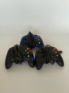 Wired Xbox series S controller lot - UNTESTED (might work just fine) - Picture 1 of 4