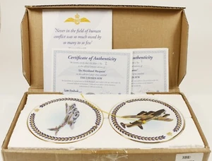 Pair of MIB Davenport Chosen Few 4¾" Inch WW2 Plane Plaques Mosquito & Lancaster - Picture 1 of 6