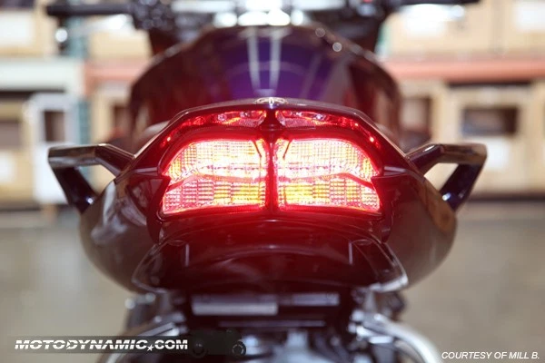 fit 06-15 Yamaha FZ1 FZ-1 INTEGRATED Turn Signal LED Tail Light Clear Lens - Image 1 of 1
