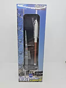 DRAGON WINGS 1/400 ATLAS V ROCKET w/LAUNCH PAD NASA SPACE COLLECTION 56246-03 - Picture 1 of 7