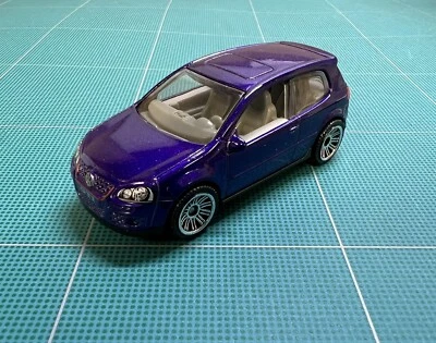 2024 MATCHBOX (SOLTO) - VOLKSWAGEN GOLF GTI VR6 VOLKSWAGEN PACOTE COM 5 EXCLUSIVO - Imagem 1 de 2