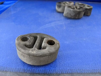 *КОЛИЧЕСТВО 1* 17565-74280 Toyota от оригинального производителя подлинная ОПОРА, ВЫХЛОПНАЯ ТРУБА lx470 вешалка - Изображение 1 из 4