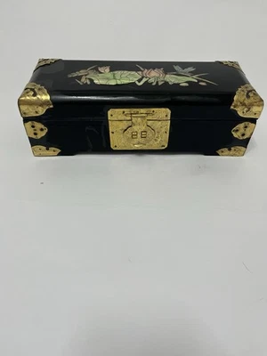 ВИНТАЖНАЯ 1930-х годов китайская перламутровая ЧЕРНАЯ ярко-розовая ЛАКИРОВАННАЯ ДЕРЕВЯННАЯ ШКАТУЛКА ДЛЯ ЮВЕЛИРНЫХ ИЗДЕЛИЙ - Изображение 1 из 4