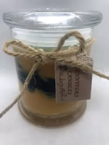 Jennyfer's Candles - Hand poured 12oz candle with the scent of Blueberry Muffins - Picture 1 of 1